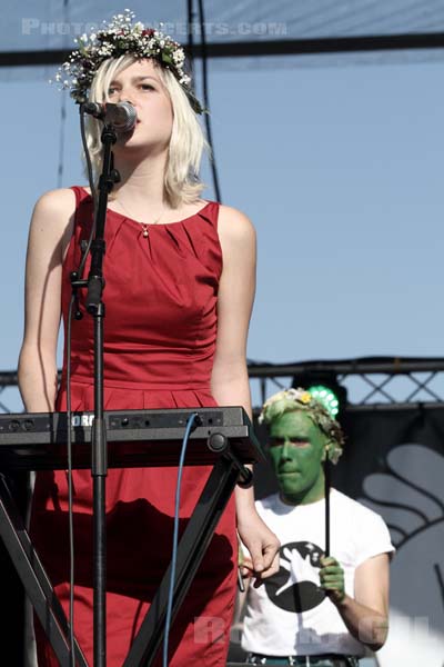 LA FEMME - 2012-09-15 - PARIS - Parc de Bagatelle - 